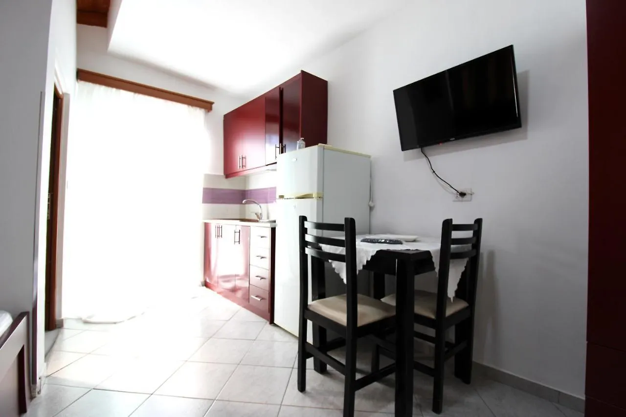 Vila Reni Risi Ksamil Guest house