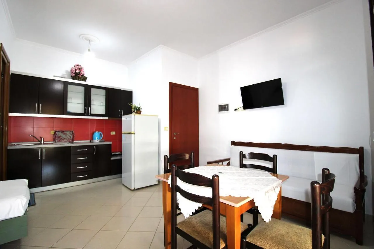 Vila Reni Risi Ksamil 3*,  Albania