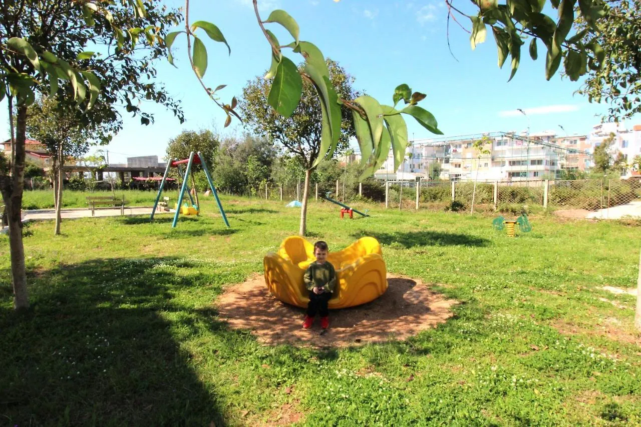 Vila Reni Risi Ksamil Guest house