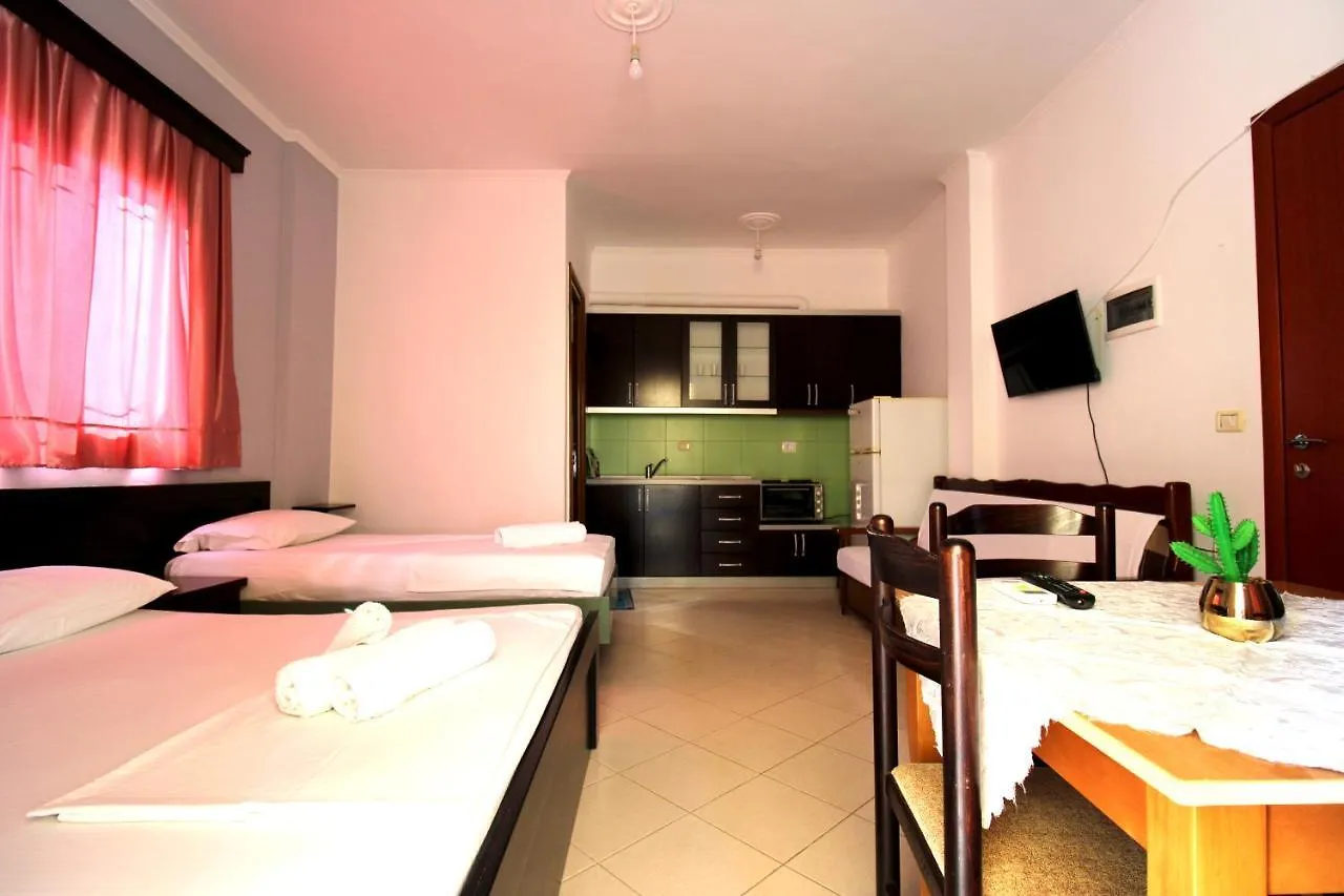Vila Reni Risi Ksamil Guest house