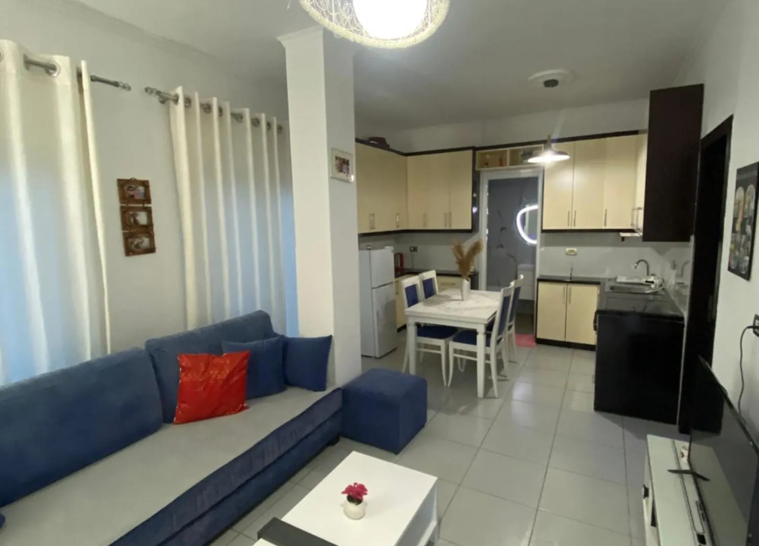 Vila Reni Risi Ksamil Guest house