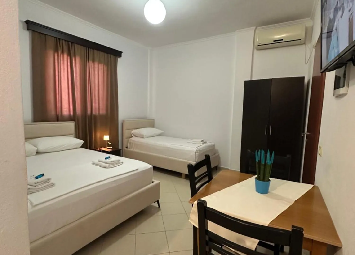*** Guest house Vila Reni Risi Ksamil Albania