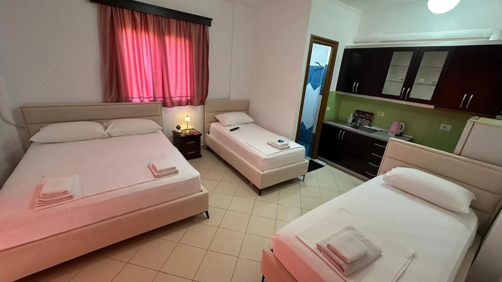 Vila Reni Risi Ksamil Guest house