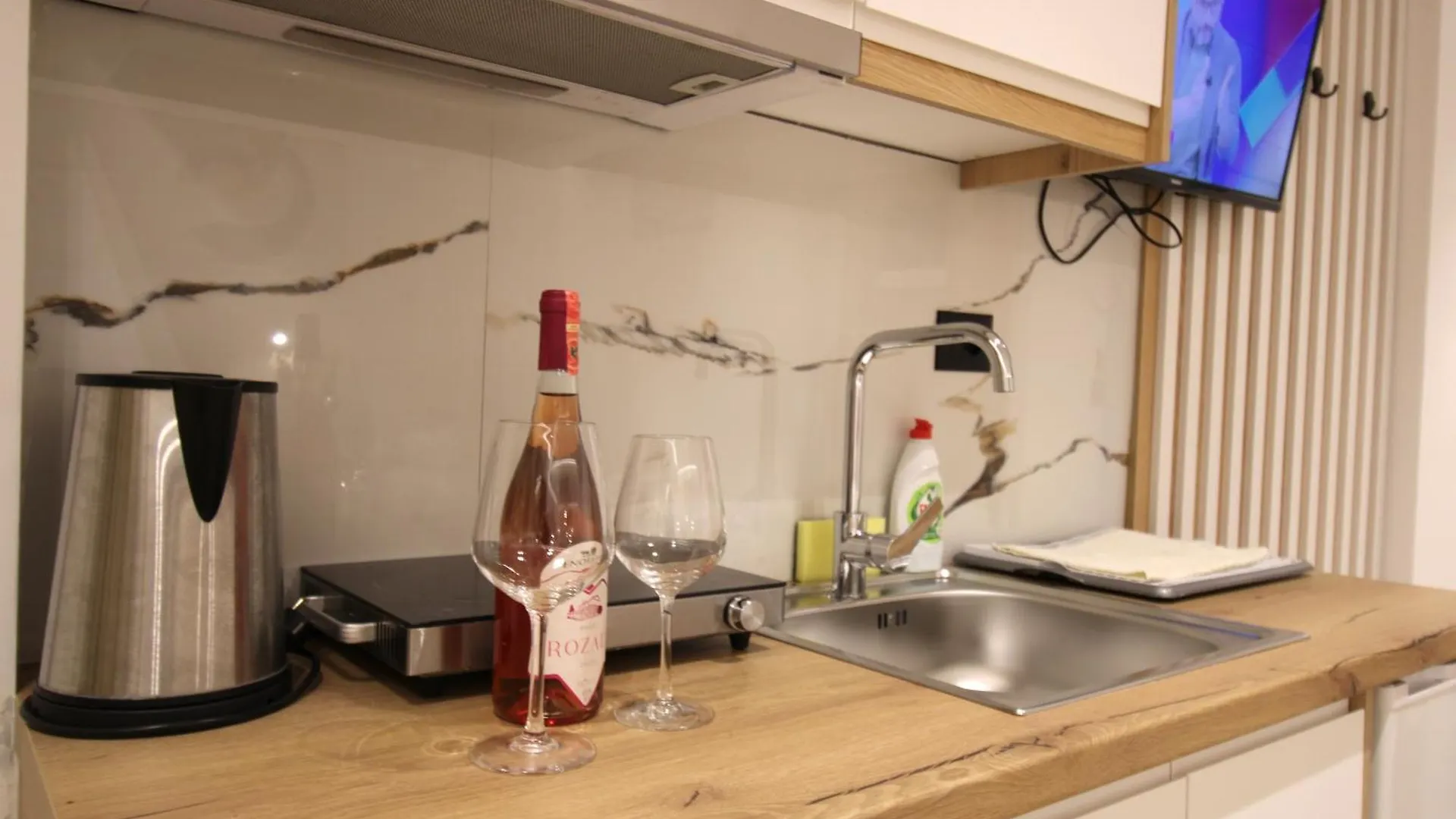 Vila Reni Risi Ksamil Guest house